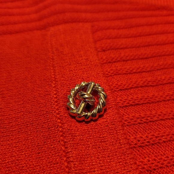 St John collection Red Knit Cardigan long sleeve/button down/ SIZE 12 OFFER - Picture 6 of 9